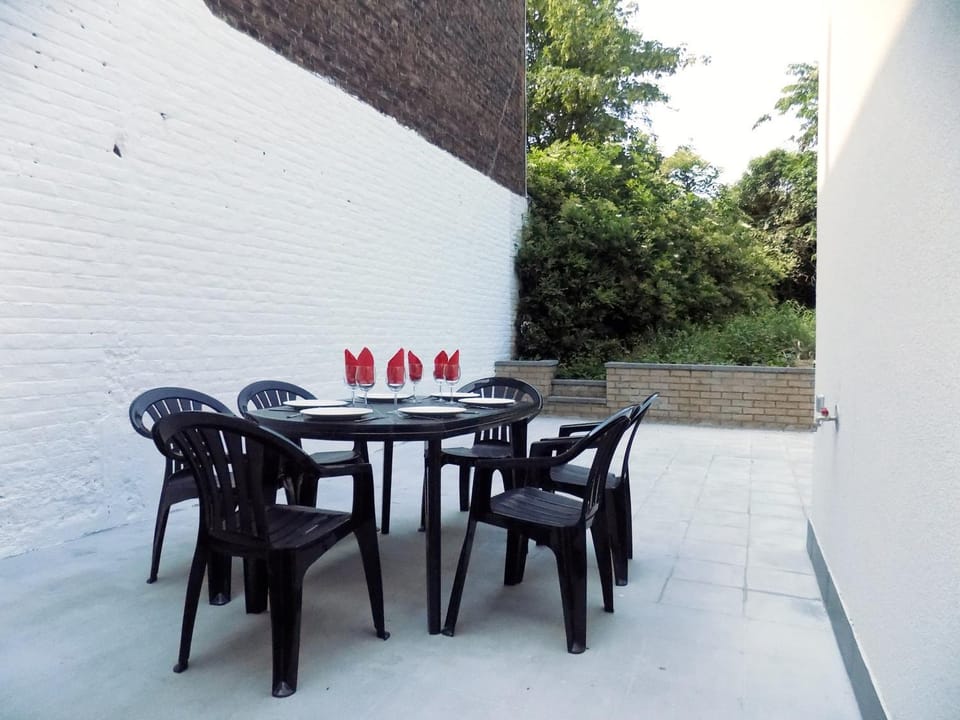 Patio, Dining area, Garden view, Inner courtyard view