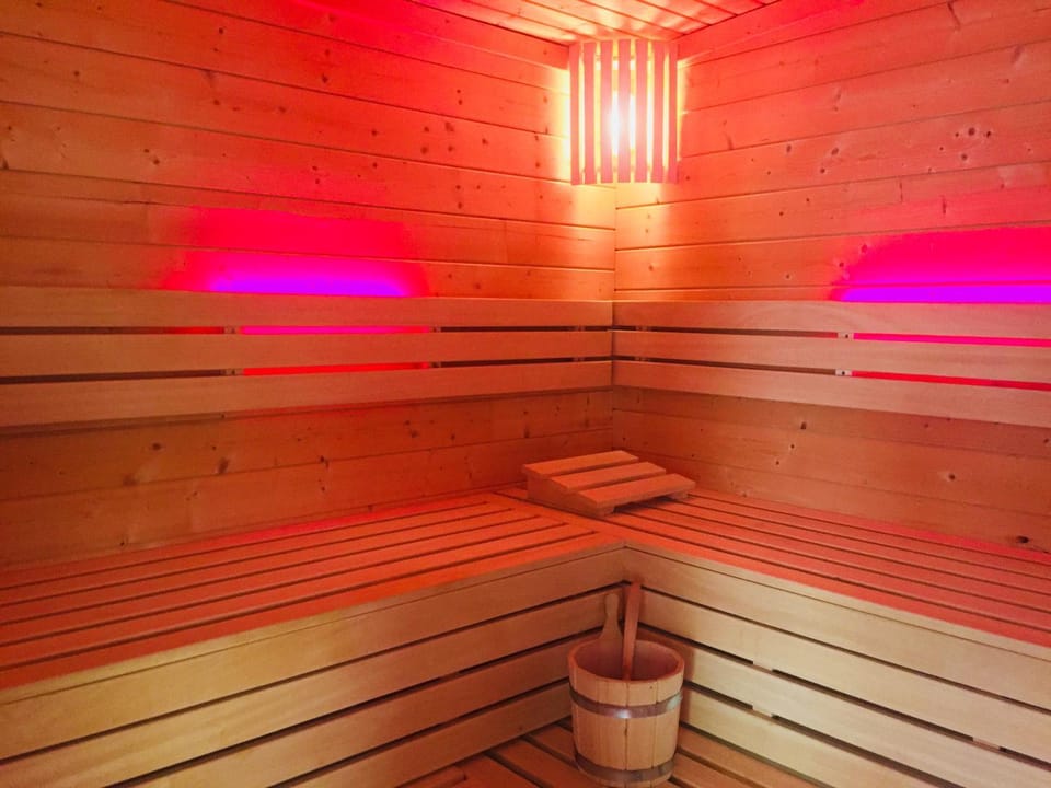 Sauna, Spa and wellness centre/facilities