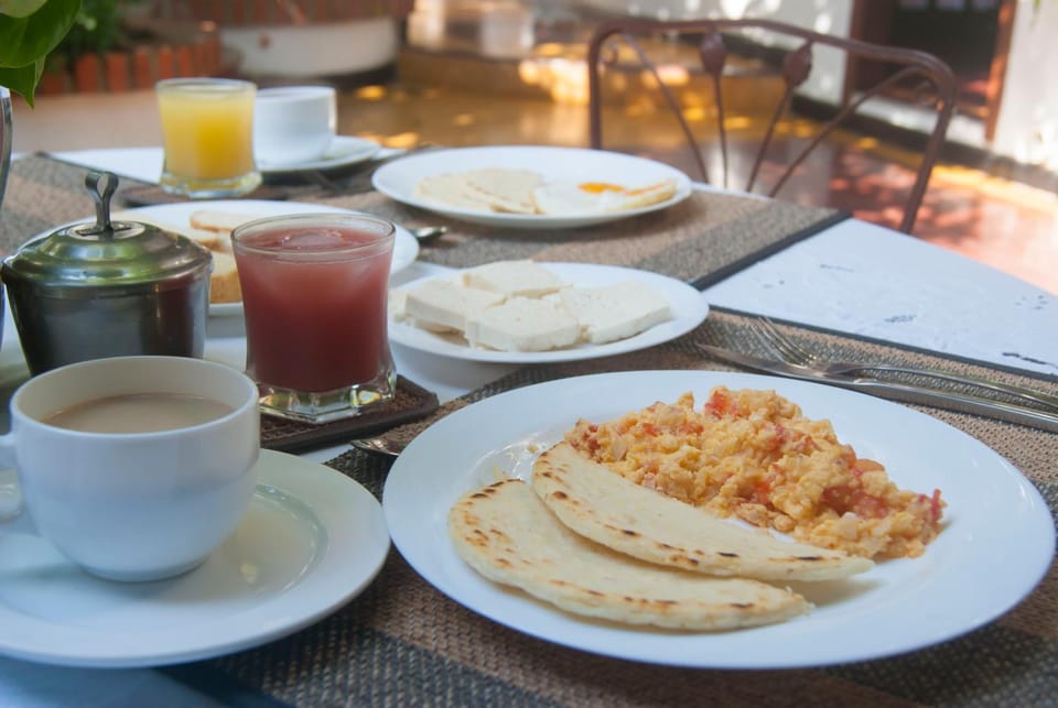 Garden, Food and drinks, Buffet breakfast