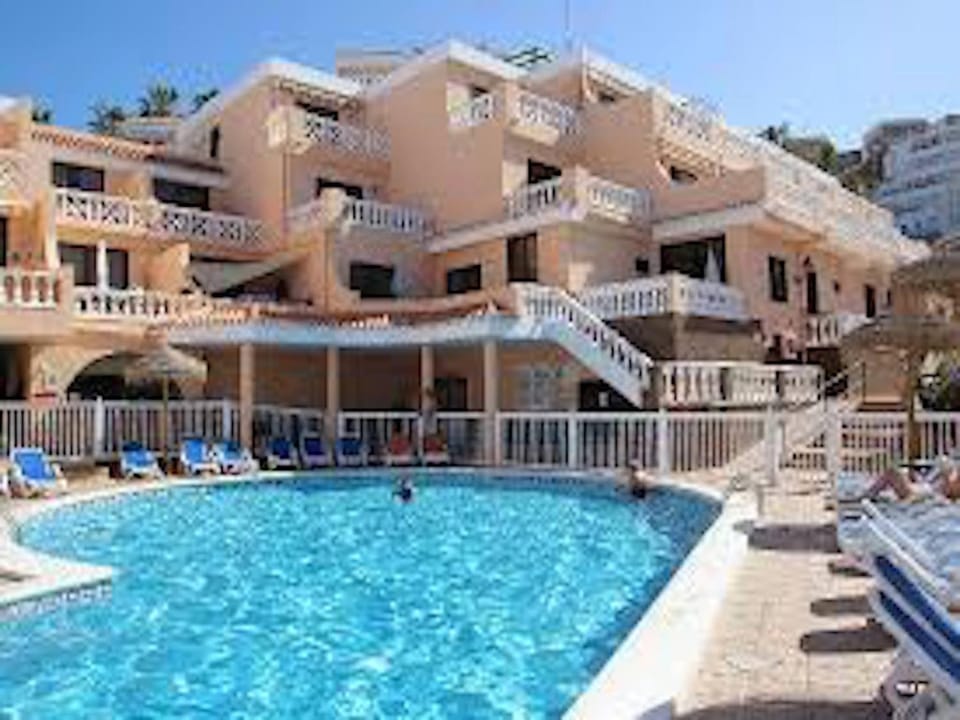 Property building, Area and facilities, Supermarket/grocery shop, Swimming pool