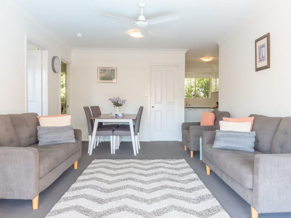 Tamara Court Apartment in Middle Arm