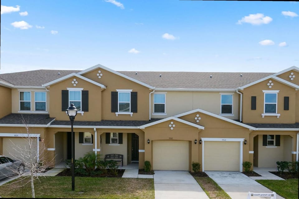 Four Bedrooms TownHome 5122 House in Osceola County