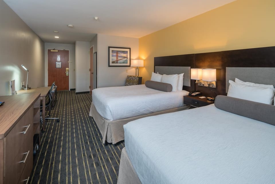 Bed, Photo of the whole room