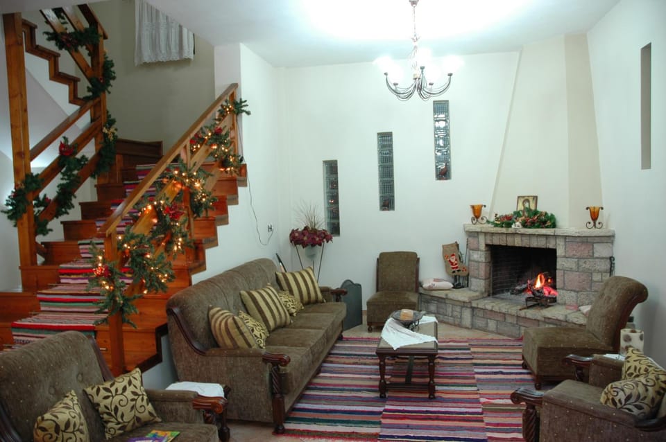 Aroanios Hotel Hotel in Peloponnese Region