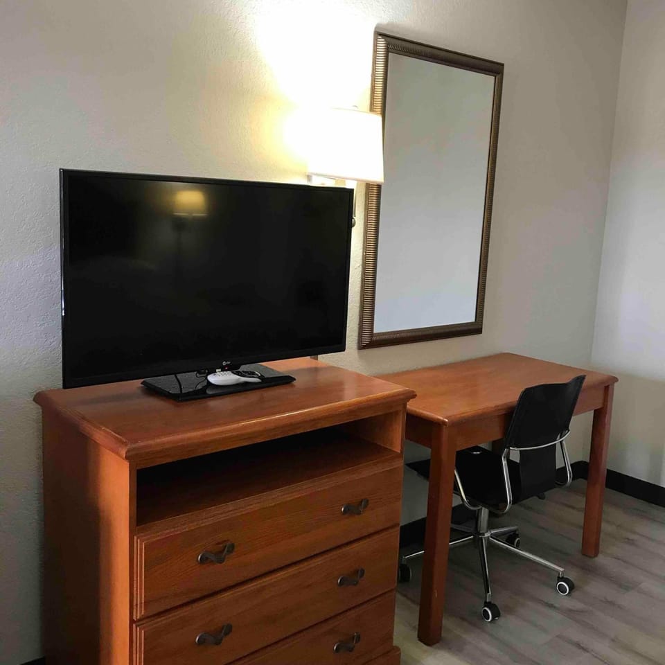 TV and multimedia, Business facilities