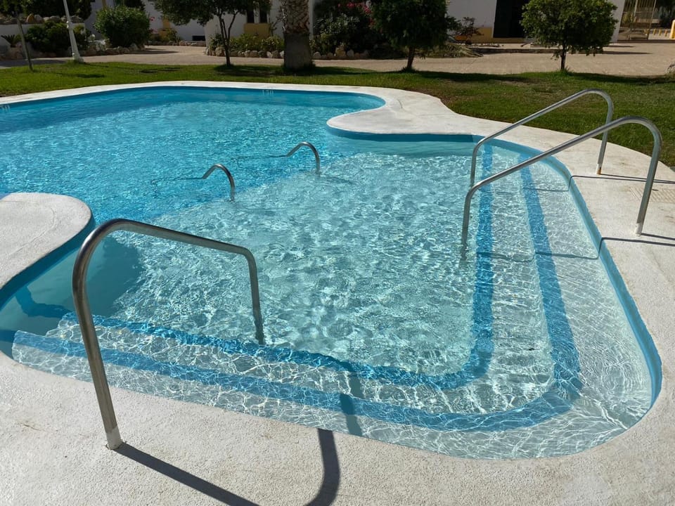 Off site, Day, Autumn, Pool view, Swimming pool, Time of day