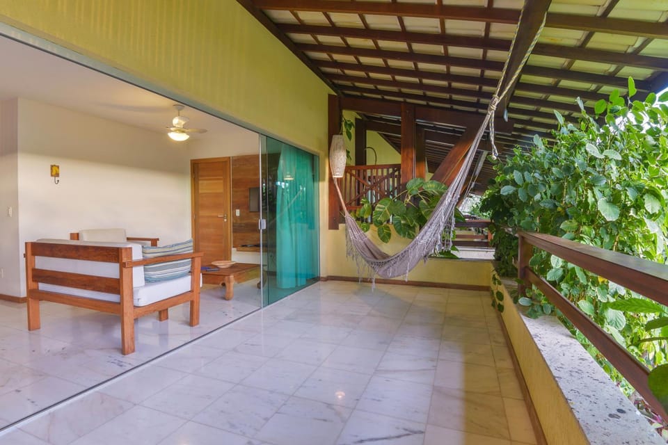 View (from property/room), Balcony/Terrace, Living room