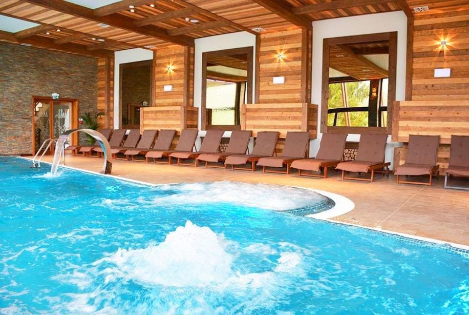 Spa and wellness centre/facilities, Swimming pool
