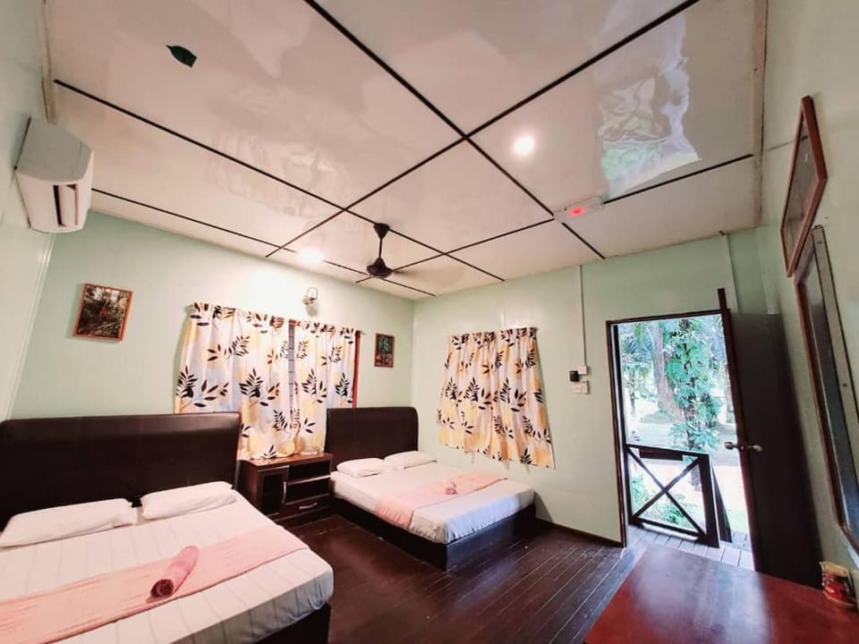 Sukau Backpackers Bed & Breakfast Bed and Breakfast in Sabah