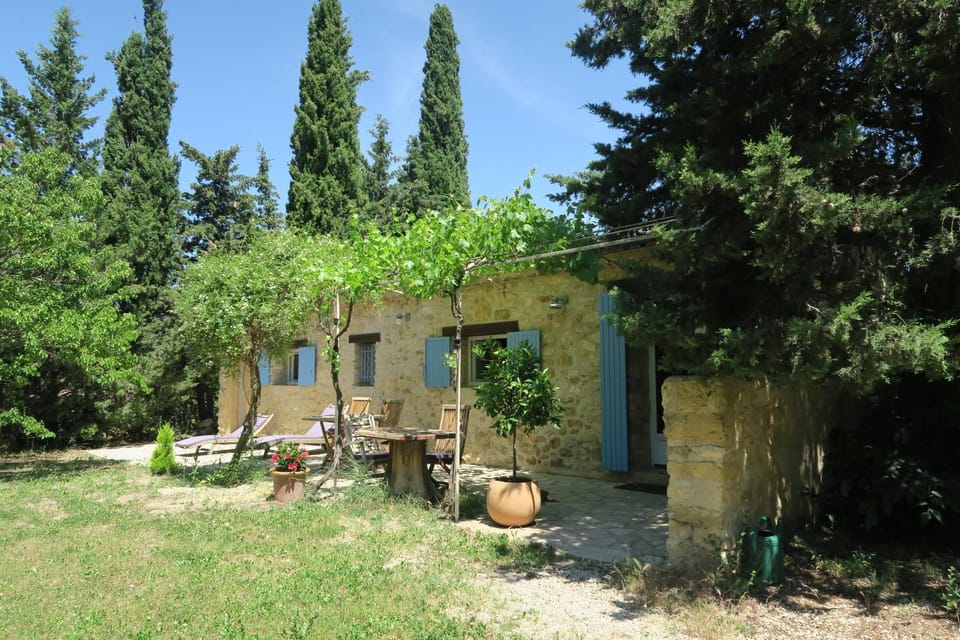 Facade/entrance, Garden view