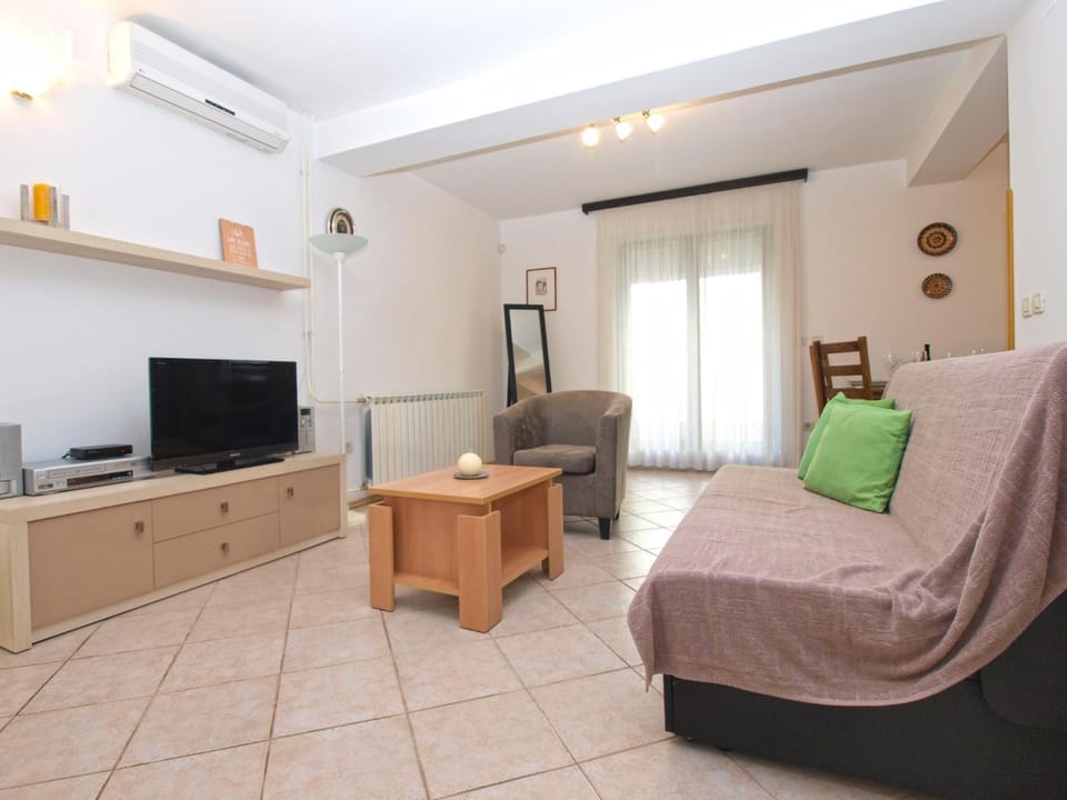 Apartments Ozren 311 Apartment in Fažana