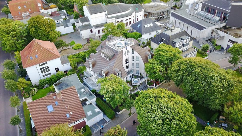 Property building, Bird's eye view