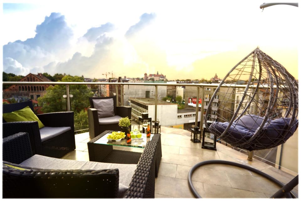 Balcony/Terrace, City view