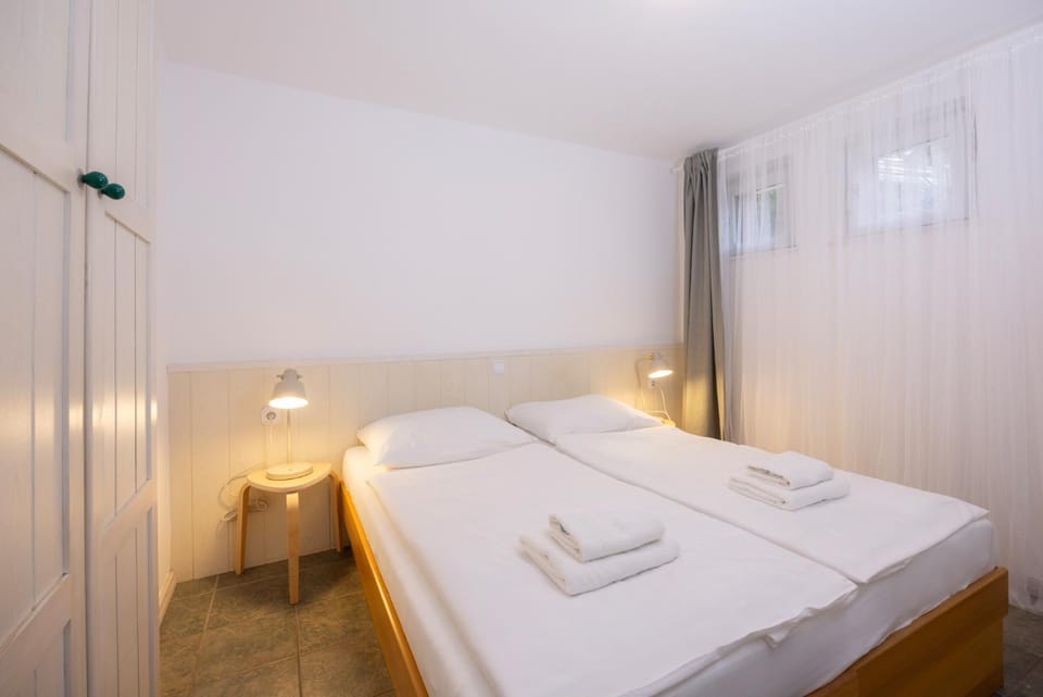 Bed, Photo of the whole room, Bedroom, towels, wardrobe