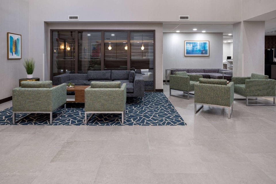 Lobby or reception, Lobby or reception