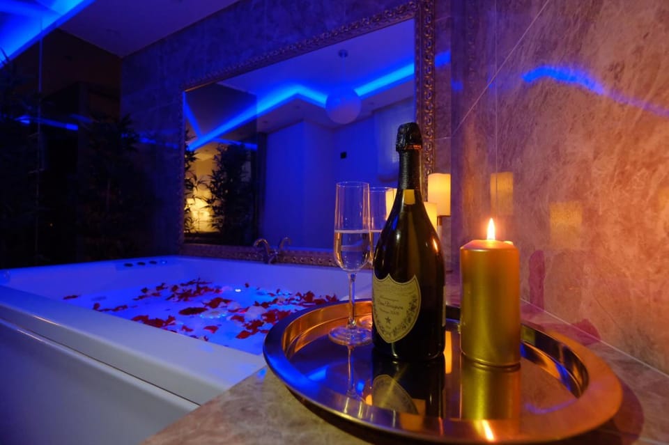 Spa and wellness centre/facilities, Drinks, Alcoholic drinks