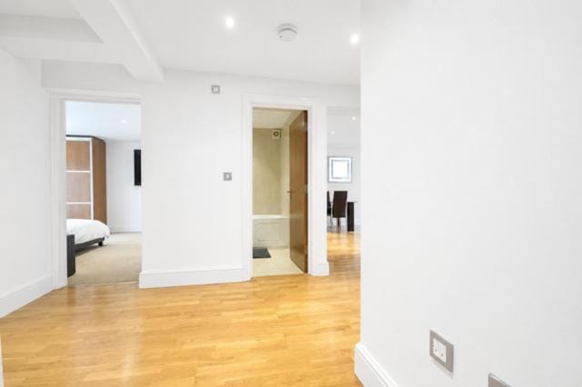 Letting Serviced Apartments - Chorleywood Village Apartment in England
