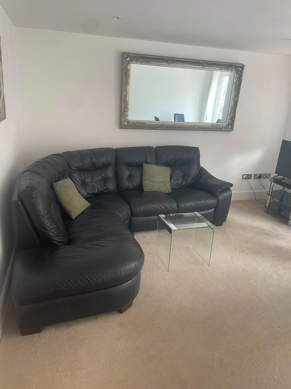 Letting Serviced Apartments - Chorleywood Village Apartment in England