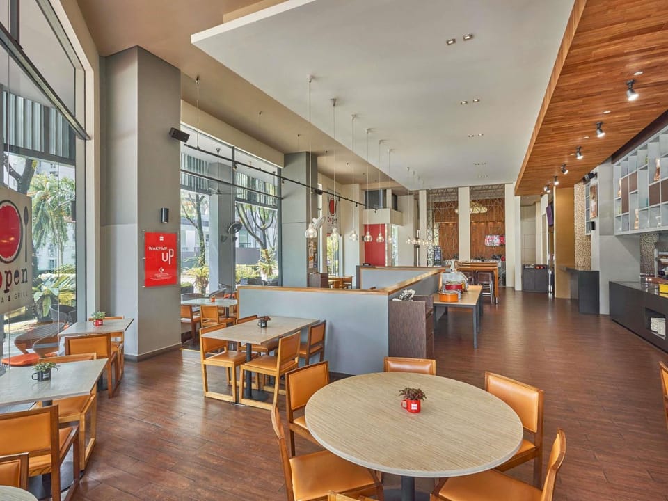 Property building, Restaurant/places to eat