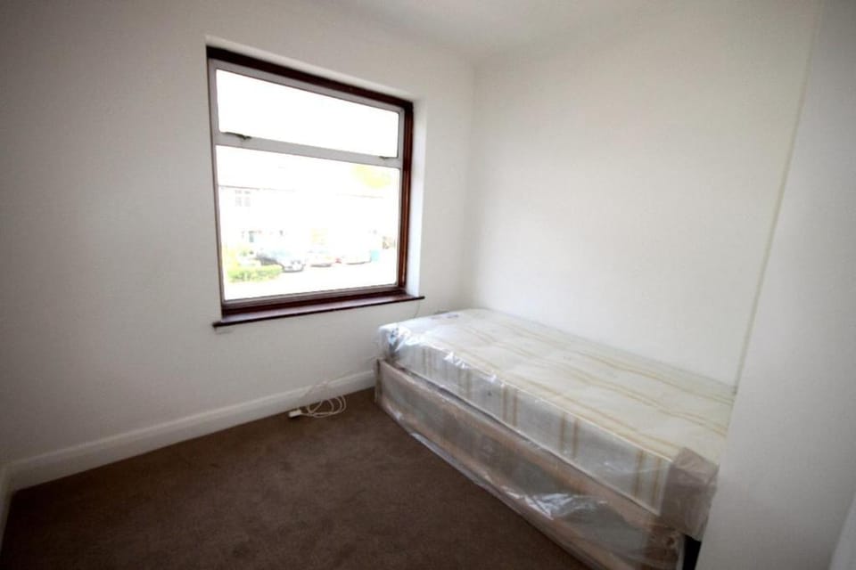Hill Crescent Bed and Breakfast in Harrow