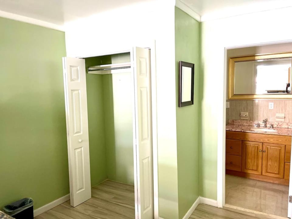 Dawson’s Hideaway Apartment in Nassau