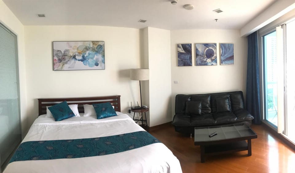 The palm wongamat pattaya Apartment in Pattaya City