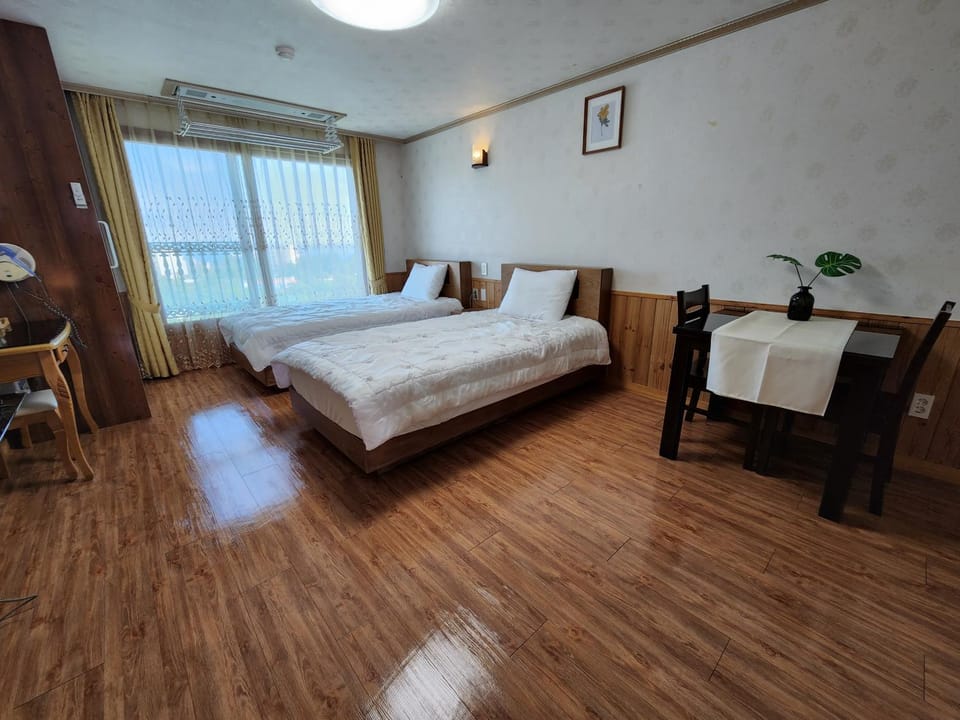 Jungmun Haesung Parktel House in South Korea