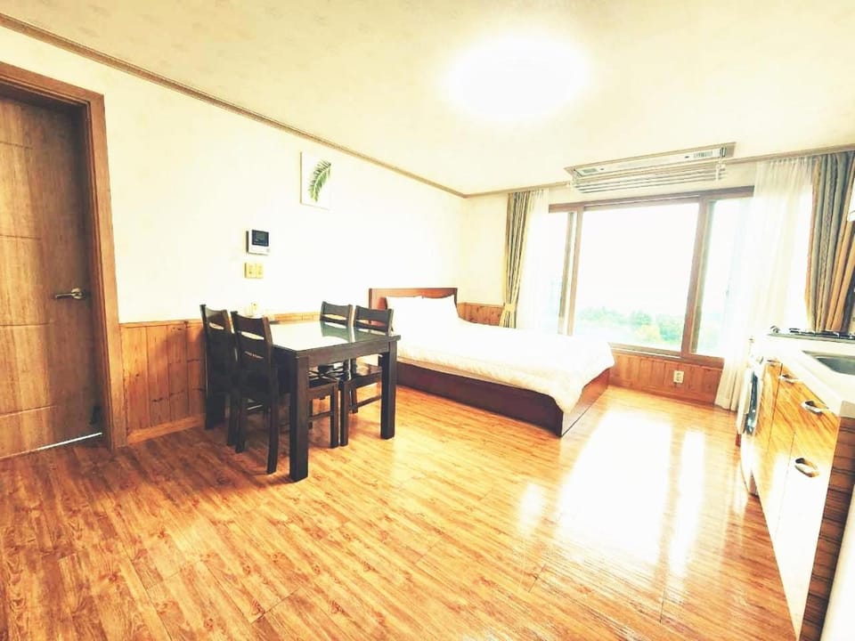 Jungmun Haesung Parktel House in South Korea