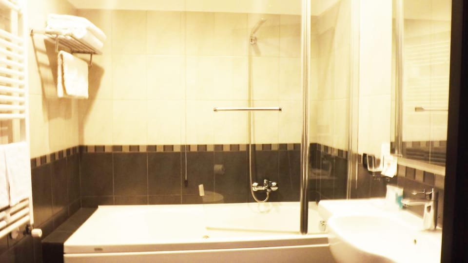Bathroom, Bathroom