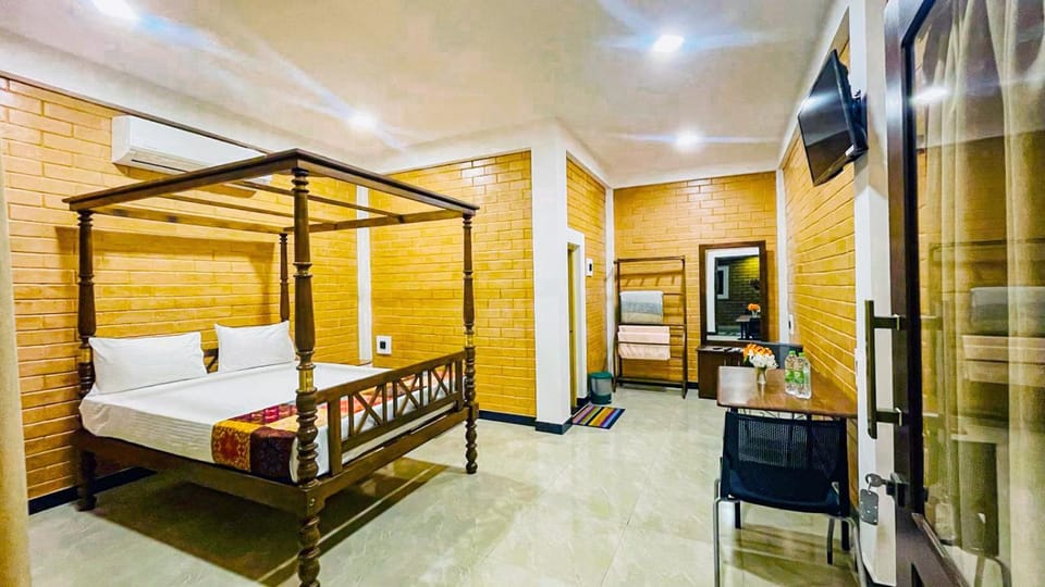 airport eco cottage Bed and Breakfast in Western Province