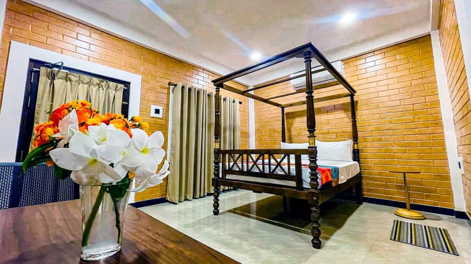 airport eco cottage Bed and Breakfast in Western Province