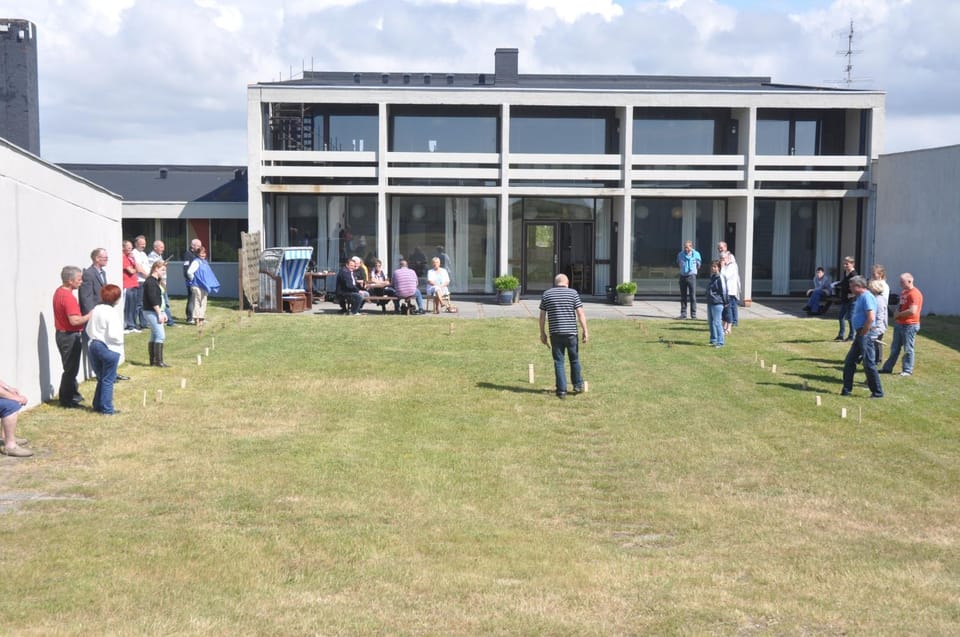 Property building, Day, Garden, group of guests