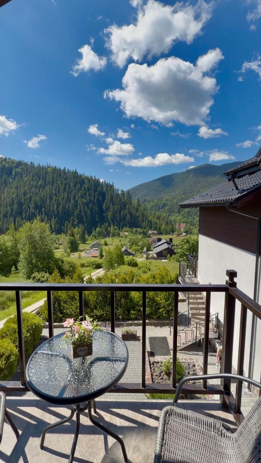 Residence Chalet & Nesh Inn in Ukraine