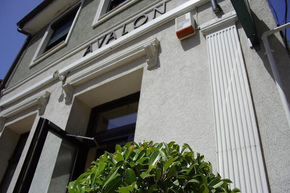 Facade/entrance, Decorative detail, Internal: Not applicable to any particular room