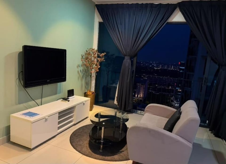Trefoil, Setia City Convention Centre Apartment in Selangor, Malaysia