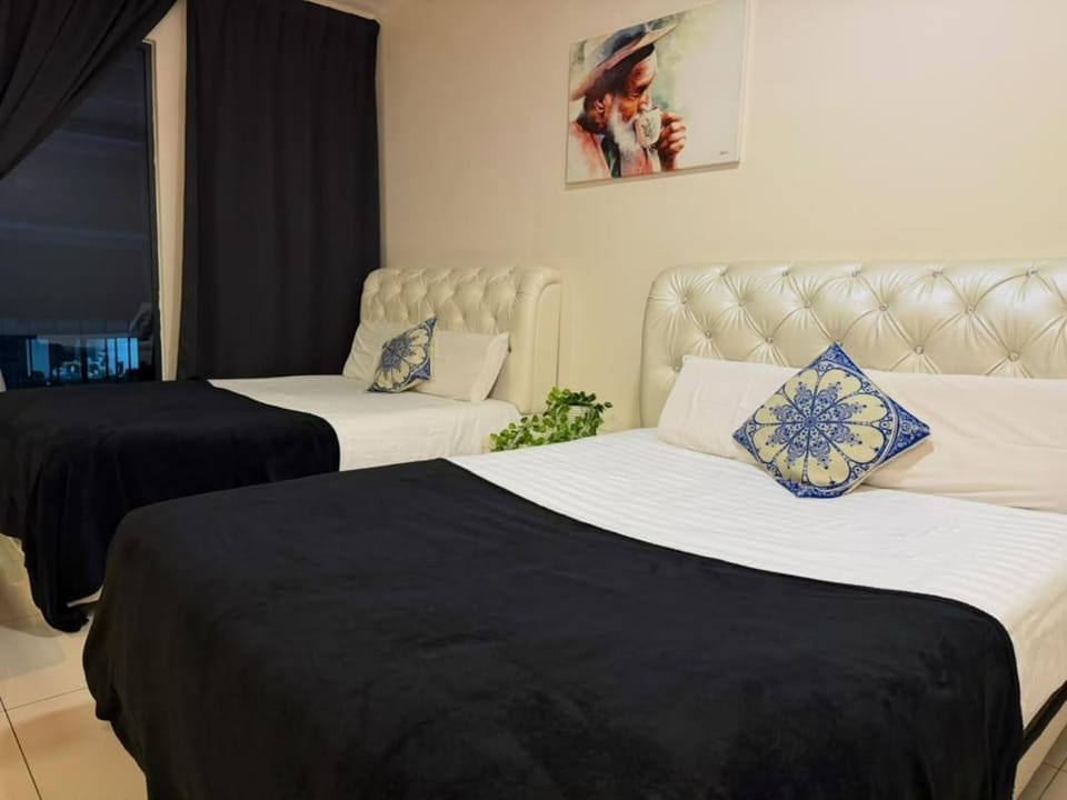 Trefoil, Setia City Convention Centre Apartment in Selangor, Malaysia