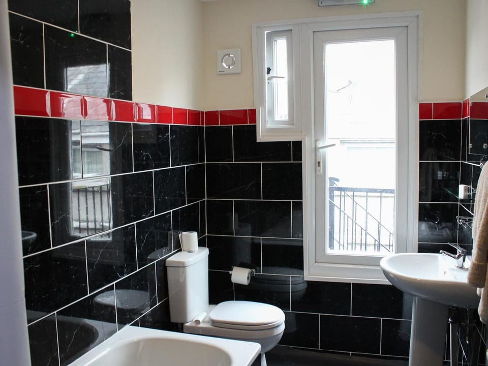 Mary House 46 Bed and Breakfast in Porthcawl