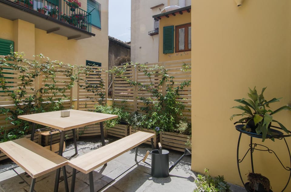Patio, Balcony/Terrace