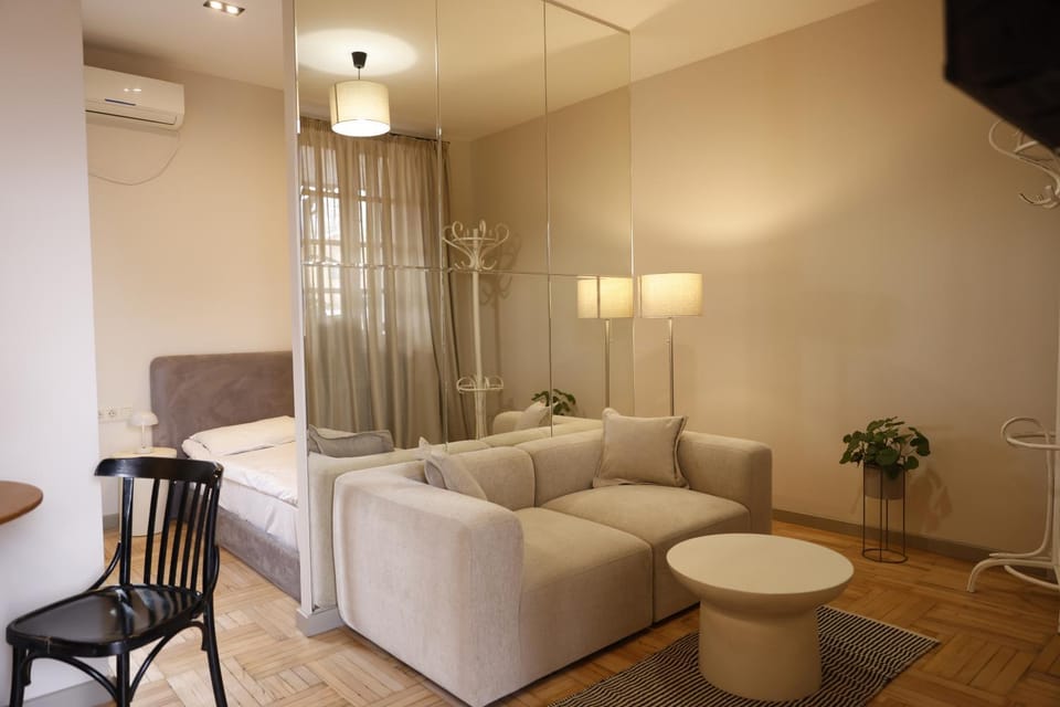Modern 1 BR Apartment near Liberty Square Apartment in Tbilisi, Georgia