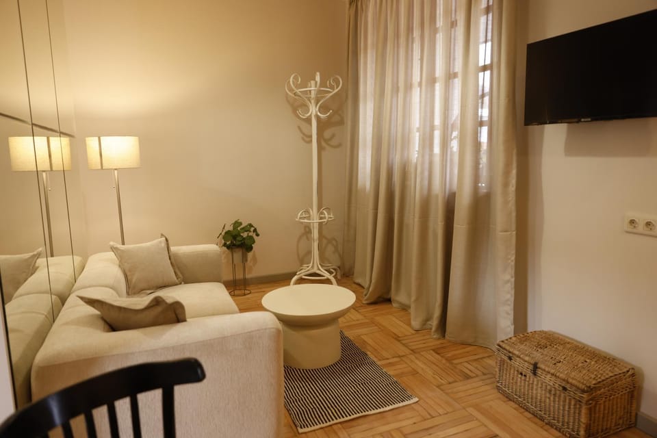 Modern 1 BR Apartment near Liberty Square Apartment in Tbilisi, Georgia