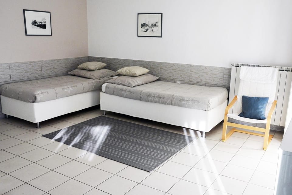 Living room, Photo of the whole room