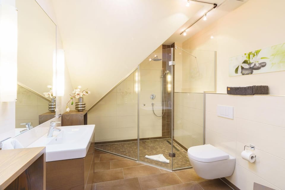 Shower, Toilet, Bathroom