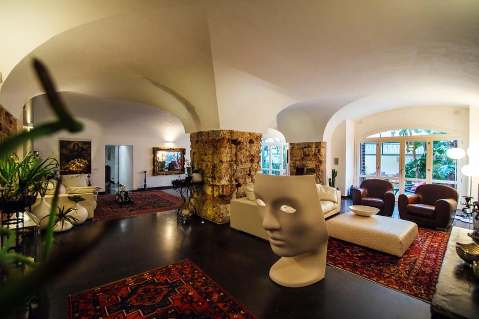 Lounge or bar