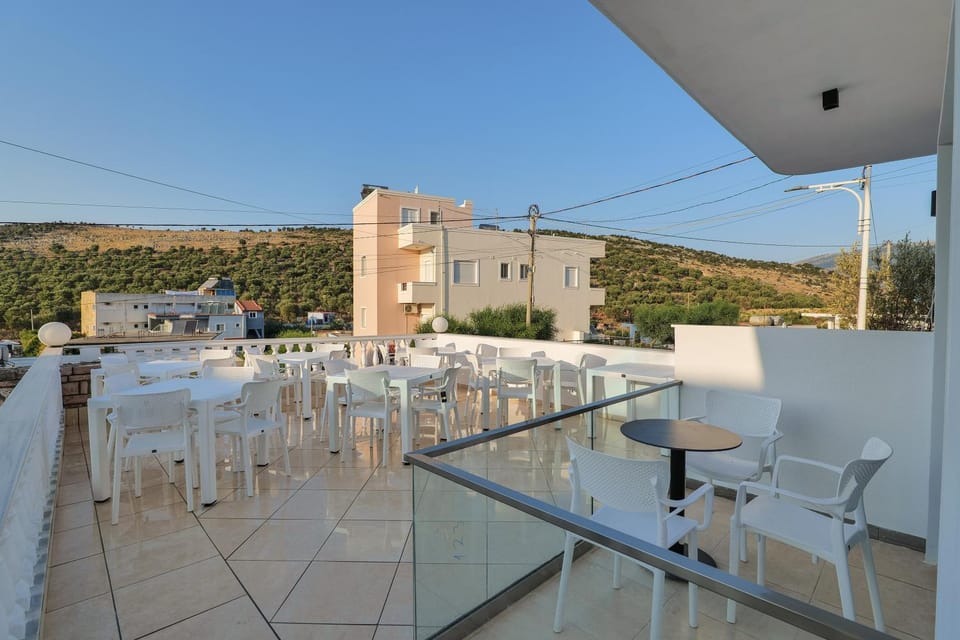 Property building, Balcony/Terrace
