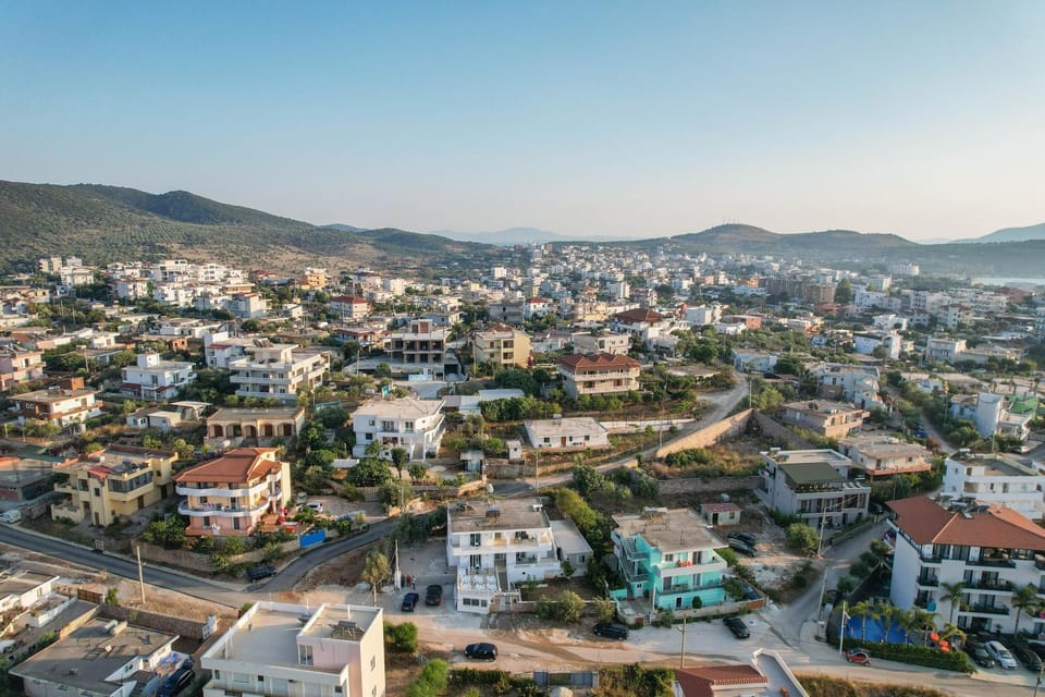 City view, Street view