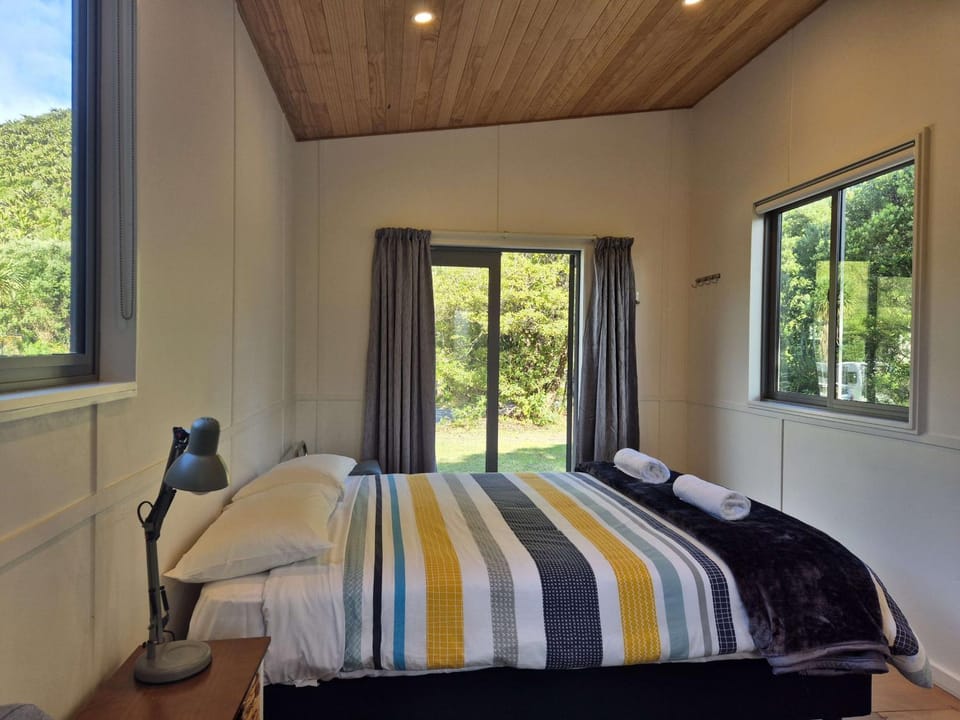 Punakaiki Beach Camp Campground/ 
RV Resort in West Coast