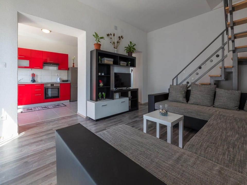 Kitchen or kitchenette, Living room