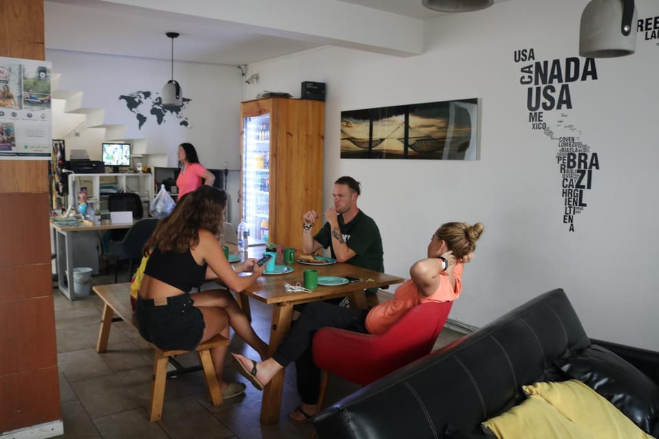Communal lounge/ TV room, Living room, Seating area, Food, group of guests