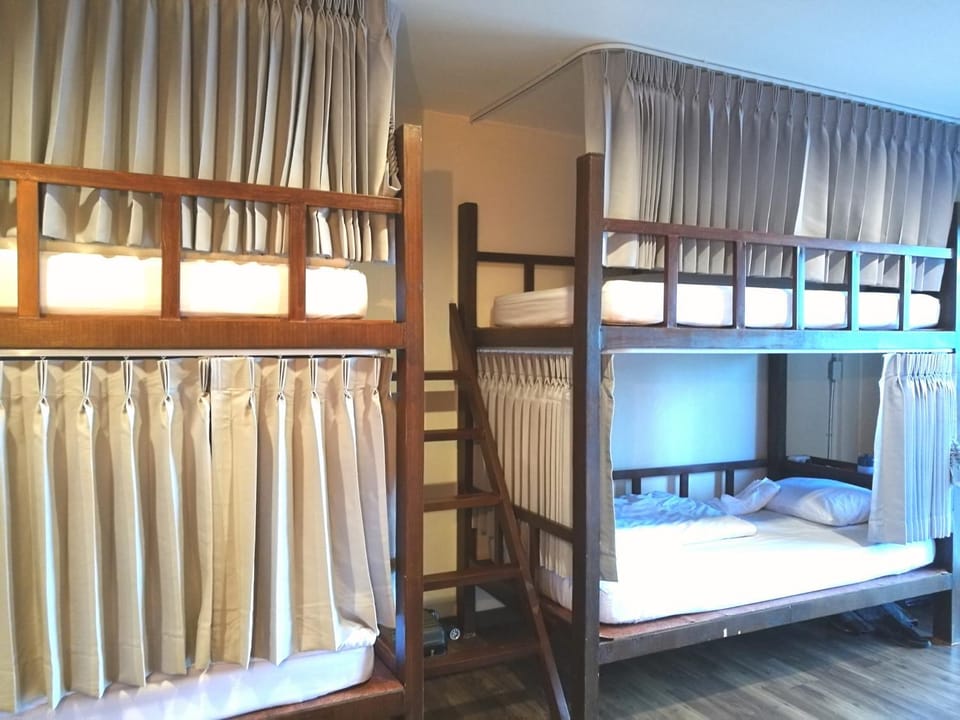 bunk bed