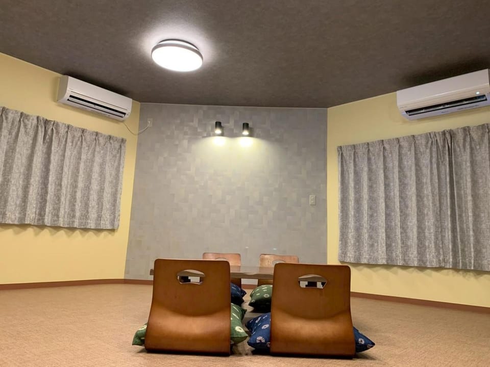 Photo of the whole room